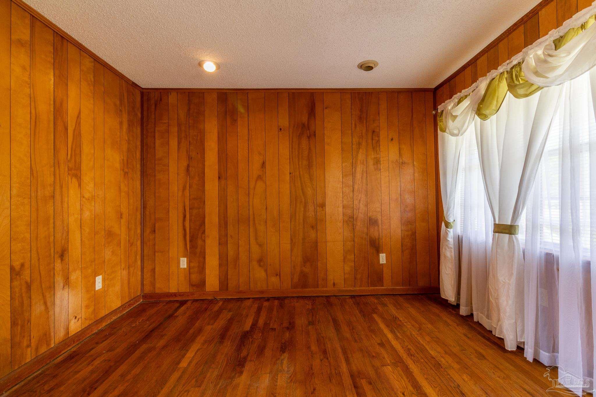 1760 Handy Road Cantonment, FL 32533 - Photo 3 of 35