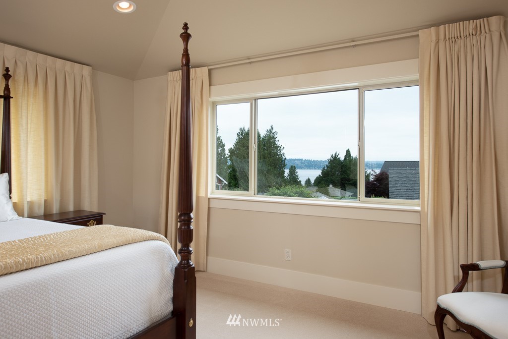 1209 North 36th Street Renton, WA 98056 - Photo 17 of 25