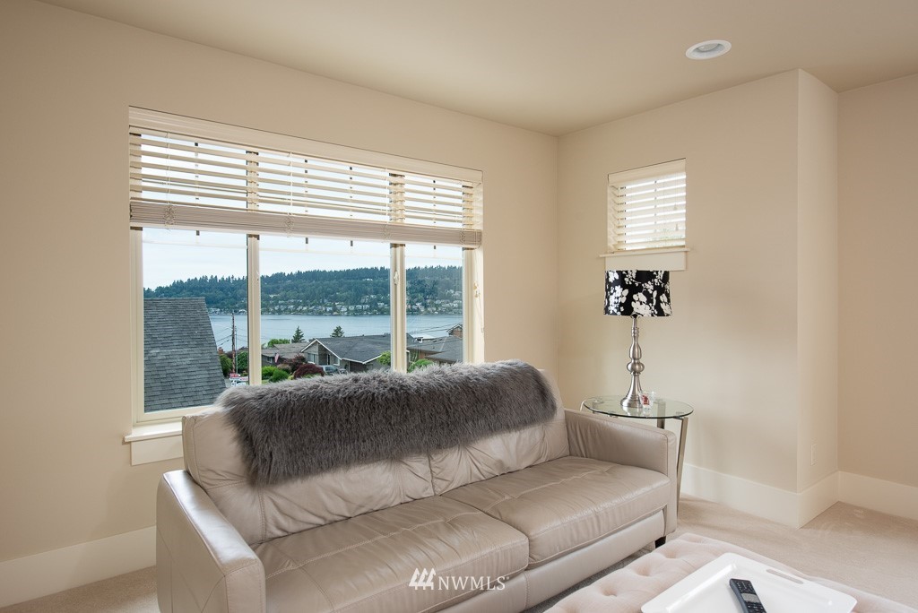 1209 North 36th Street Renton, WA 98056 - Photo 22 of 25