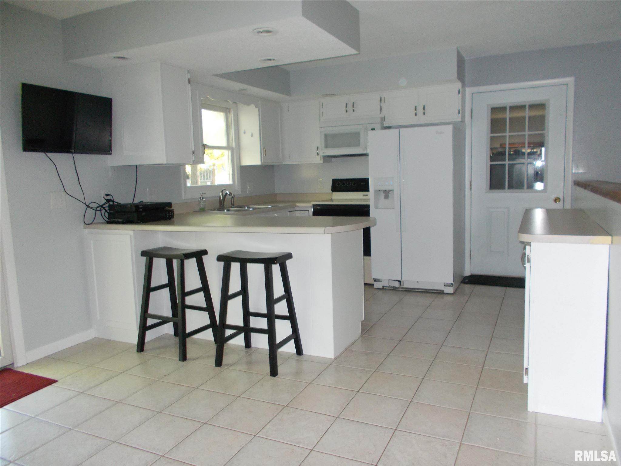 29 Indian Trail Road Macomb, IL 61455 - Photo 3 of 15 Gallery Image 3