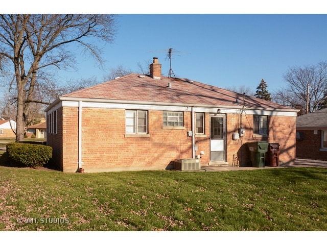 2049 Magnolia Road Homewood, IL 60430 - Photo 9 of 10