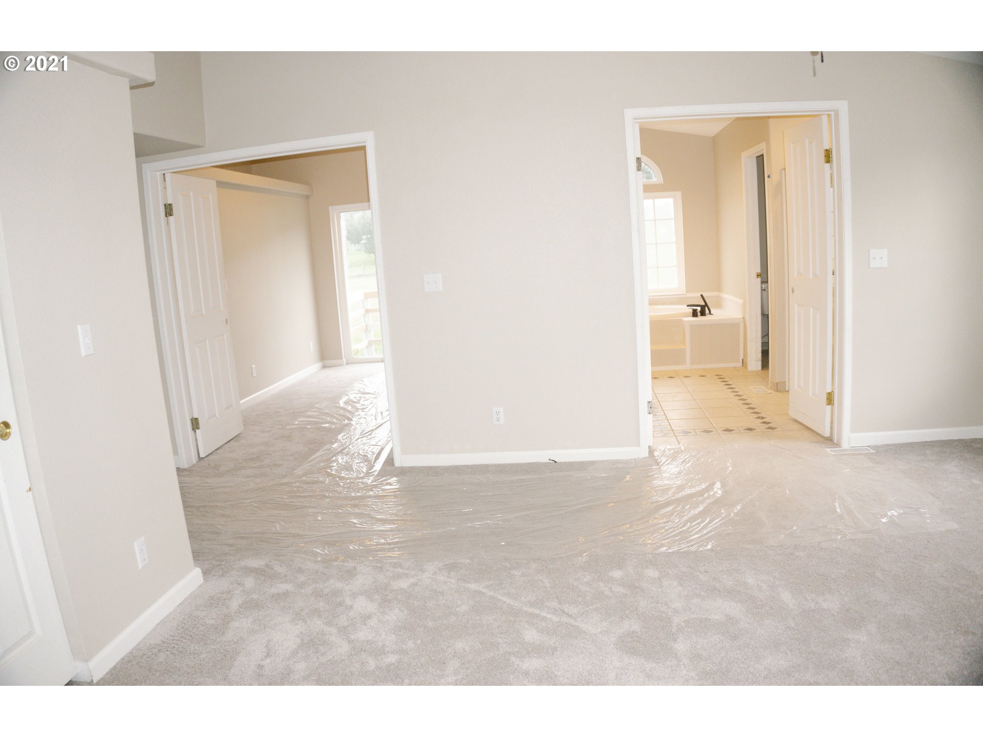 449 Fir Vista Road Sutherlin, OR 97479 - Photo 22 of 32 a view of an empty room