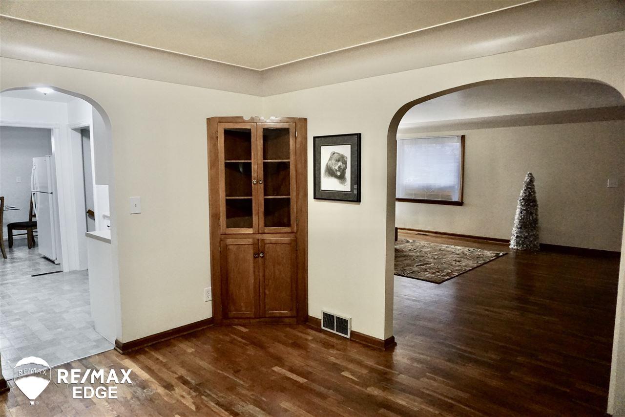 512 South Mckinley Road Flushing, MI 48433 - Photo 7 of 18