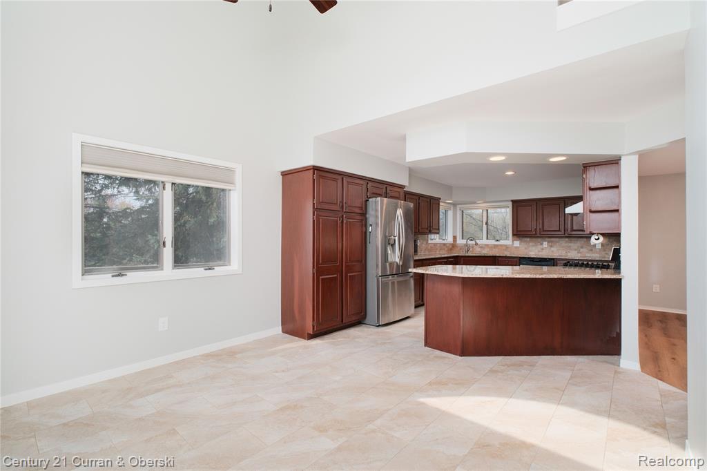 1083 North Livernois Road Rochester, MI 48306 - Photo 18 of 66