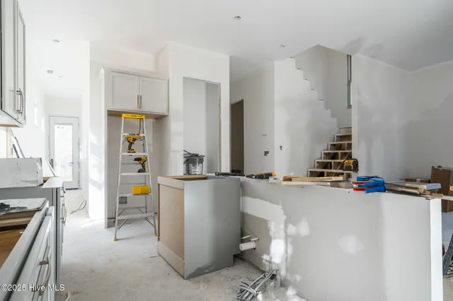 $745,000 | 326 North Bennett Street, Southern Pines, NC 28387