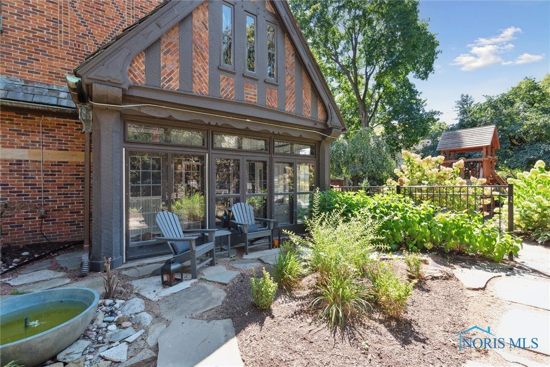 3525 Ridgewood Road Toledo, OH 43606 - Photo 46 of 50 Rear Patio
