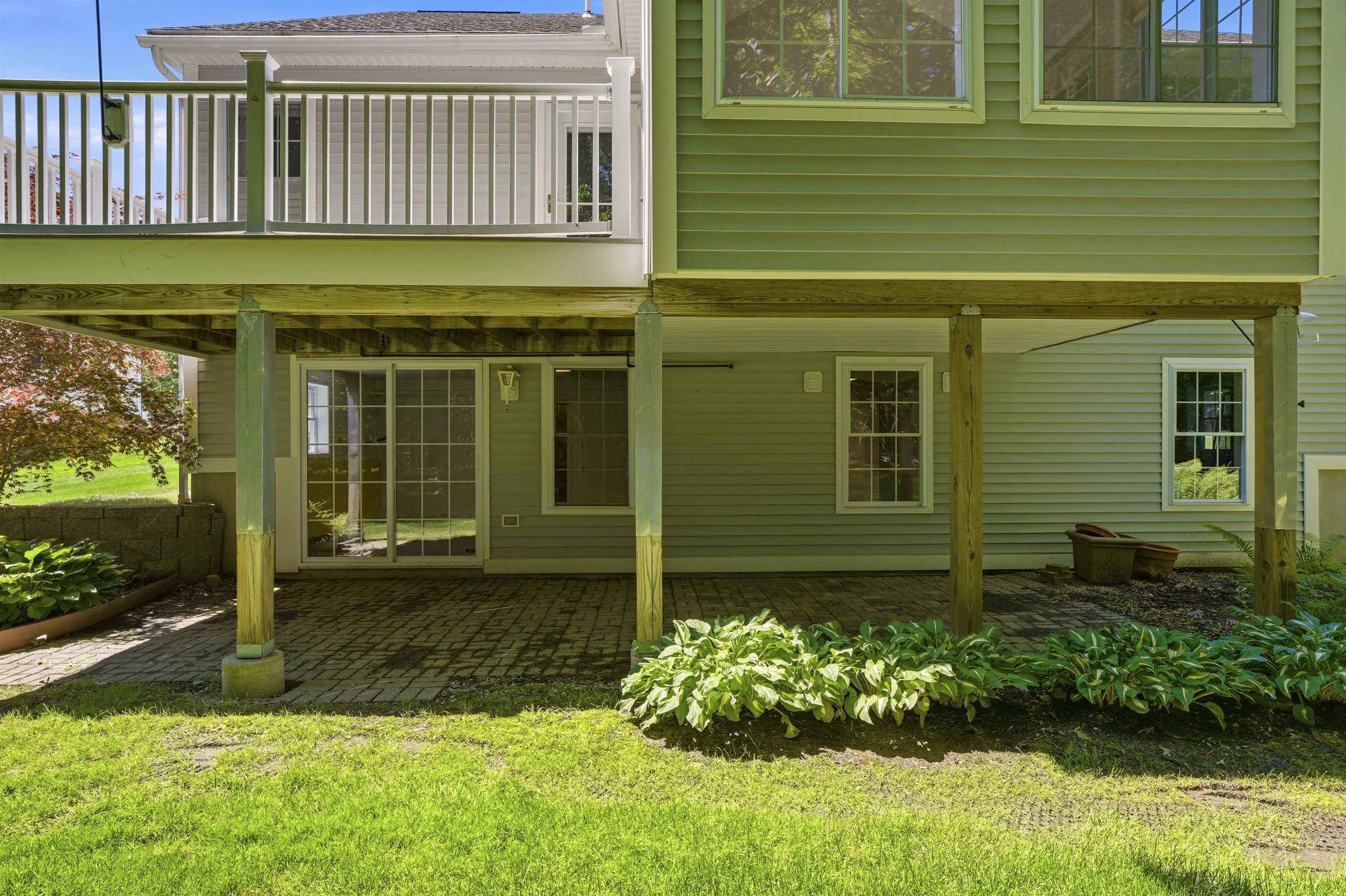 6 Meadowood Drive Exeter, NH 03833 - Photo 5 of 51
