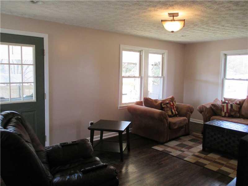 405 North Camp Run Road Fombell, PA 16123 - Photo 2 of 24 Entry/Foyer.