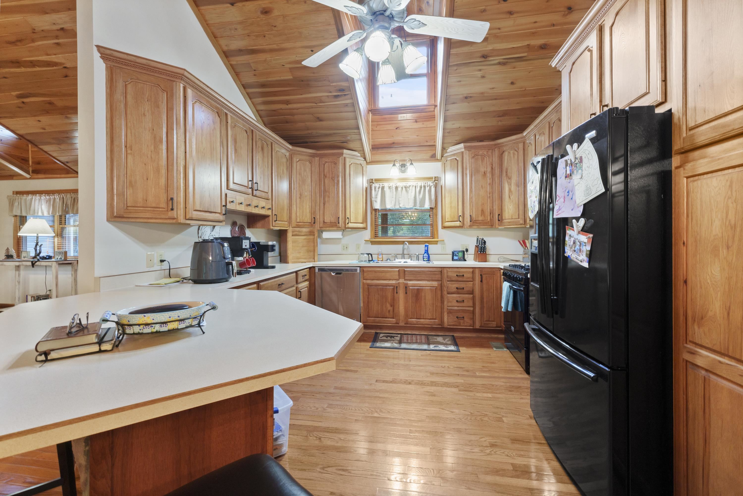 296 Large Farm Road Greenup, KY 41144 - Photo 12 of 36