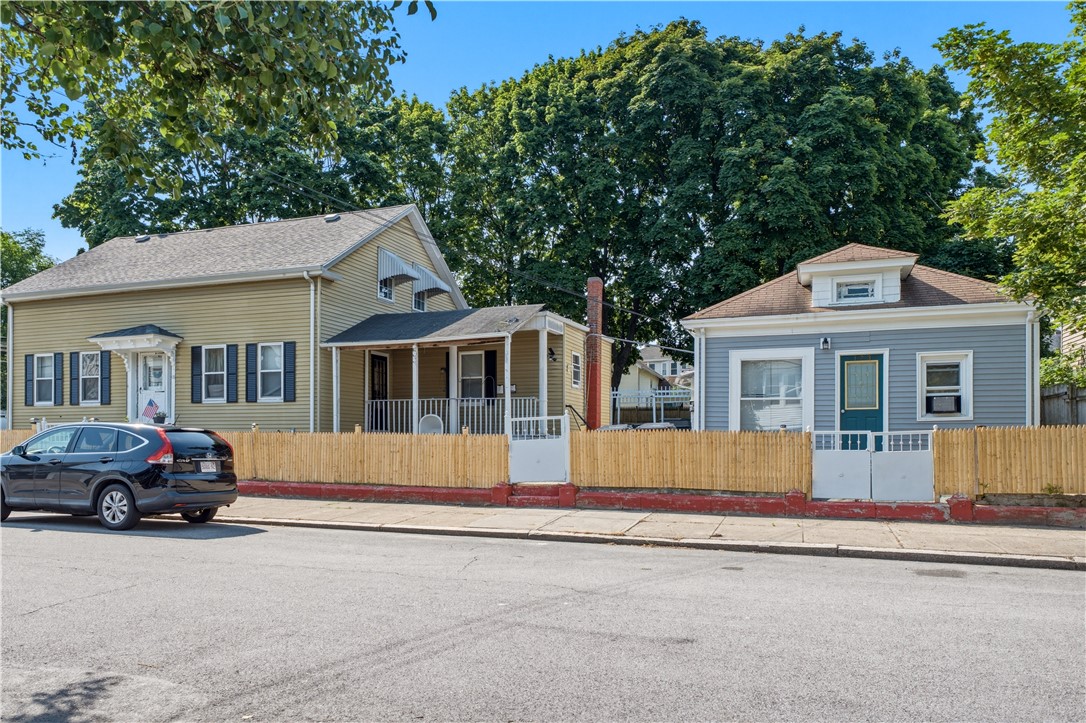 127 Meadow Street Pawtucket, RI 02860 - Photo 2 of 37