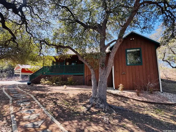 $1,650,000 | 451 Wegener Trail, Fischer, TX 78623