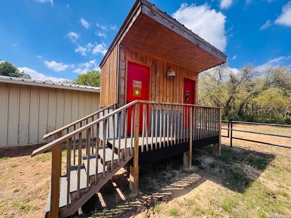 $1,650,000 | 451 Wegener Trail, Fischer, TX 78623