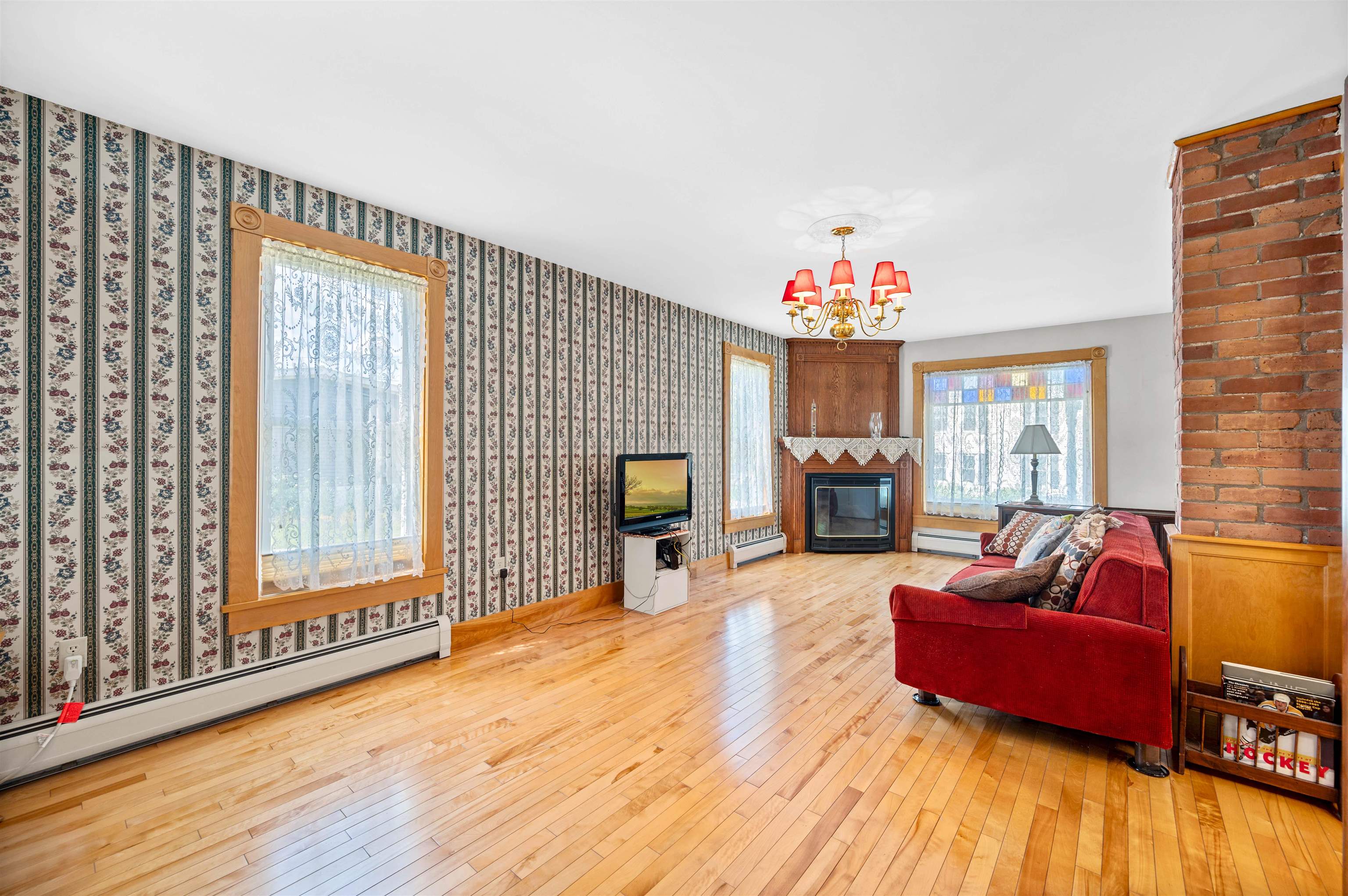 55 Maple Avenue Barre, VT 05641 - Photo 19 of 45