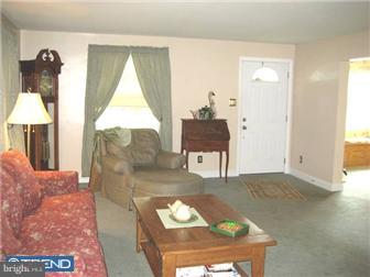 307 Sunnybrook Road Springfield, PA 19064 - Photo 3 of 12