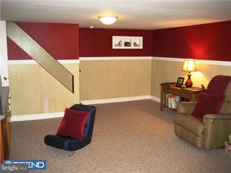 307 Sunnybrook Road Springfield, PA 19064 - Photo 6 of 12 Family Room