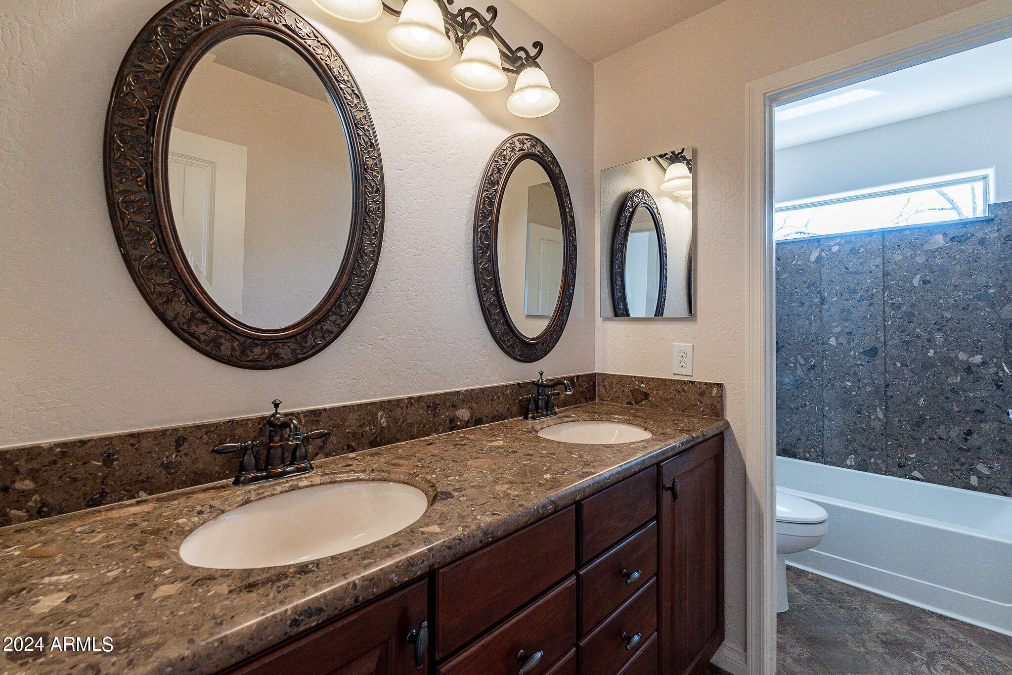 4040 East Hashknife Road Phoenix, AZ 85050 - Photo 23 of 40 35-web-or-mls-Hashknife-35