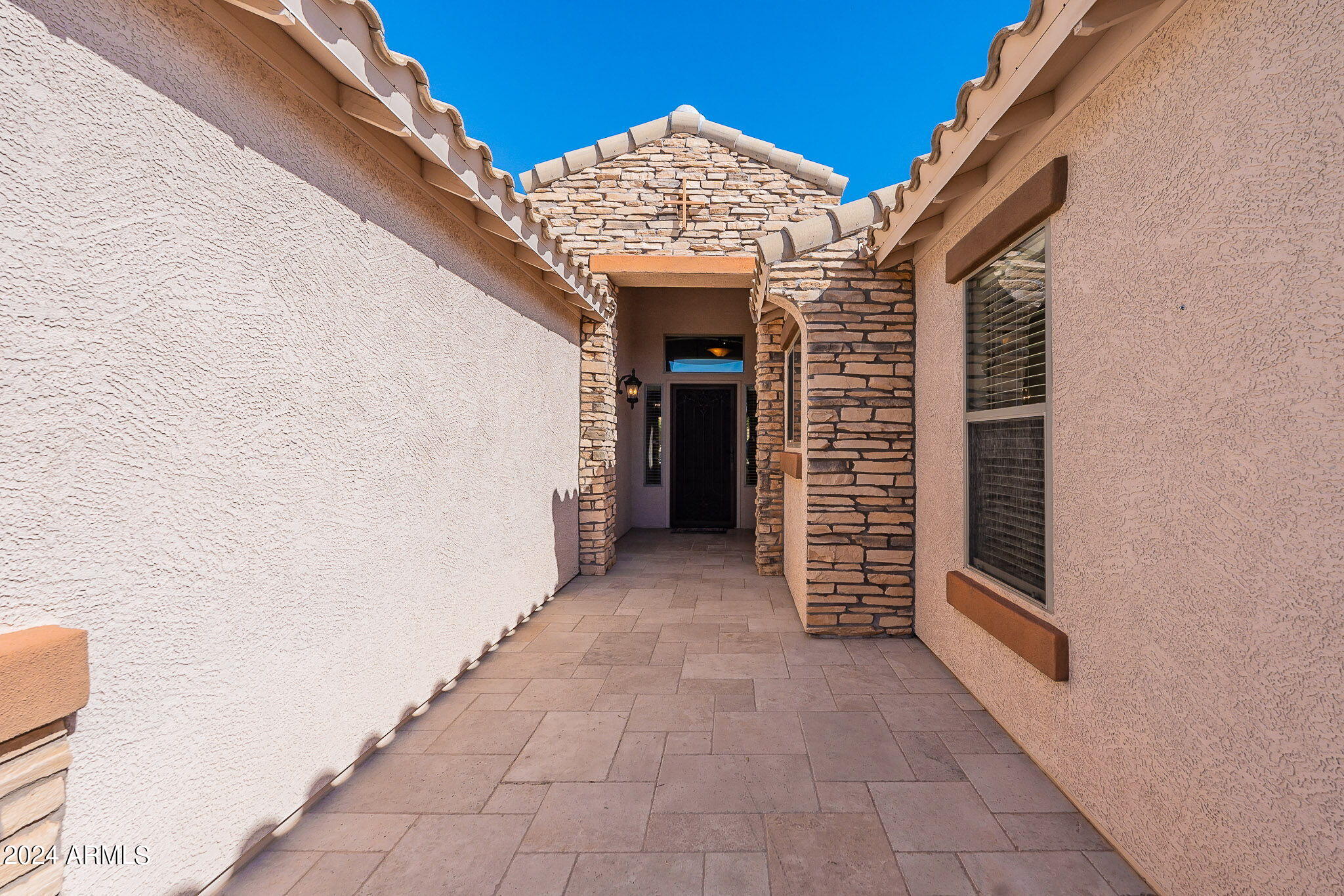 4040 East Hashknife Road Phoenix, AZ 85050 - Photo 3 of 40 4-web-or-mls-Hashknife-4