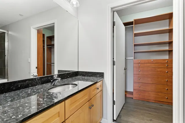 $2,295 | 500 East Grant Street, Unit 1304, Minneapolis, MN 55404