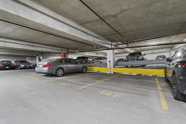 $2,295 | 500 East Grant Street, Unit 1304, Minneapolis, MN 55404