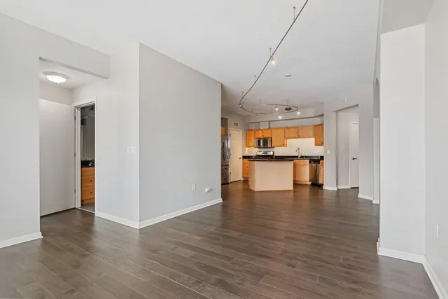 $2,295 | 500 East Grant Street, Unit 1304, Minneapolis, MN 55404