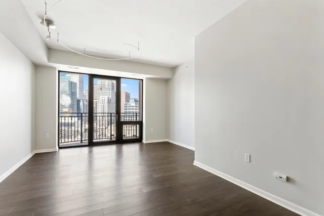 $2,295 | 500 East Grant Street, Unit 1304, Minneapolis, MN 55404