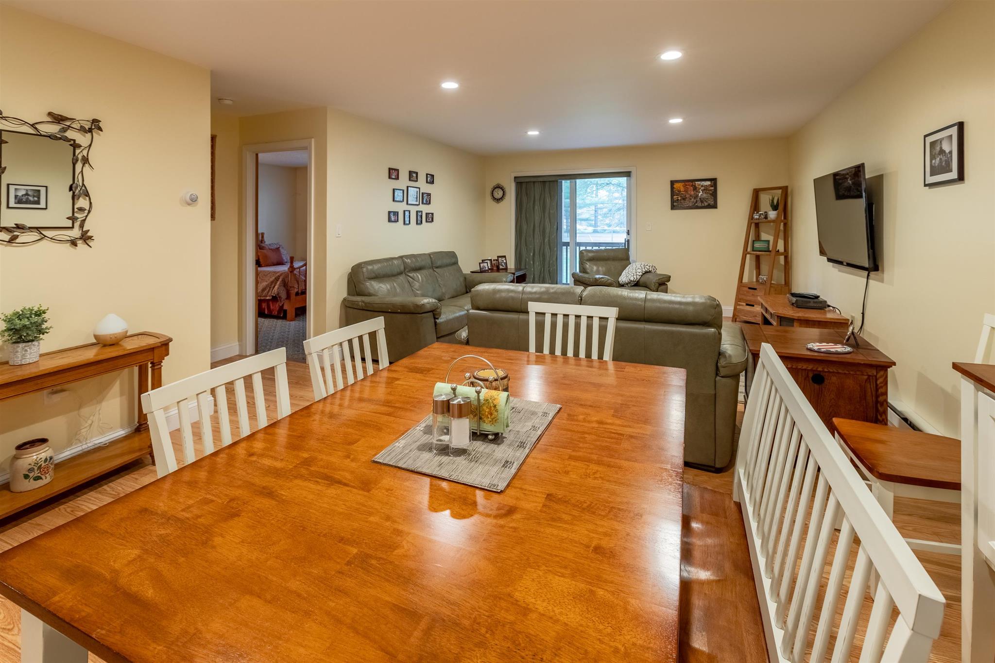 11 Robin Road, Unit 2 Lincoln, NH 03251 - Photo 7 of 24