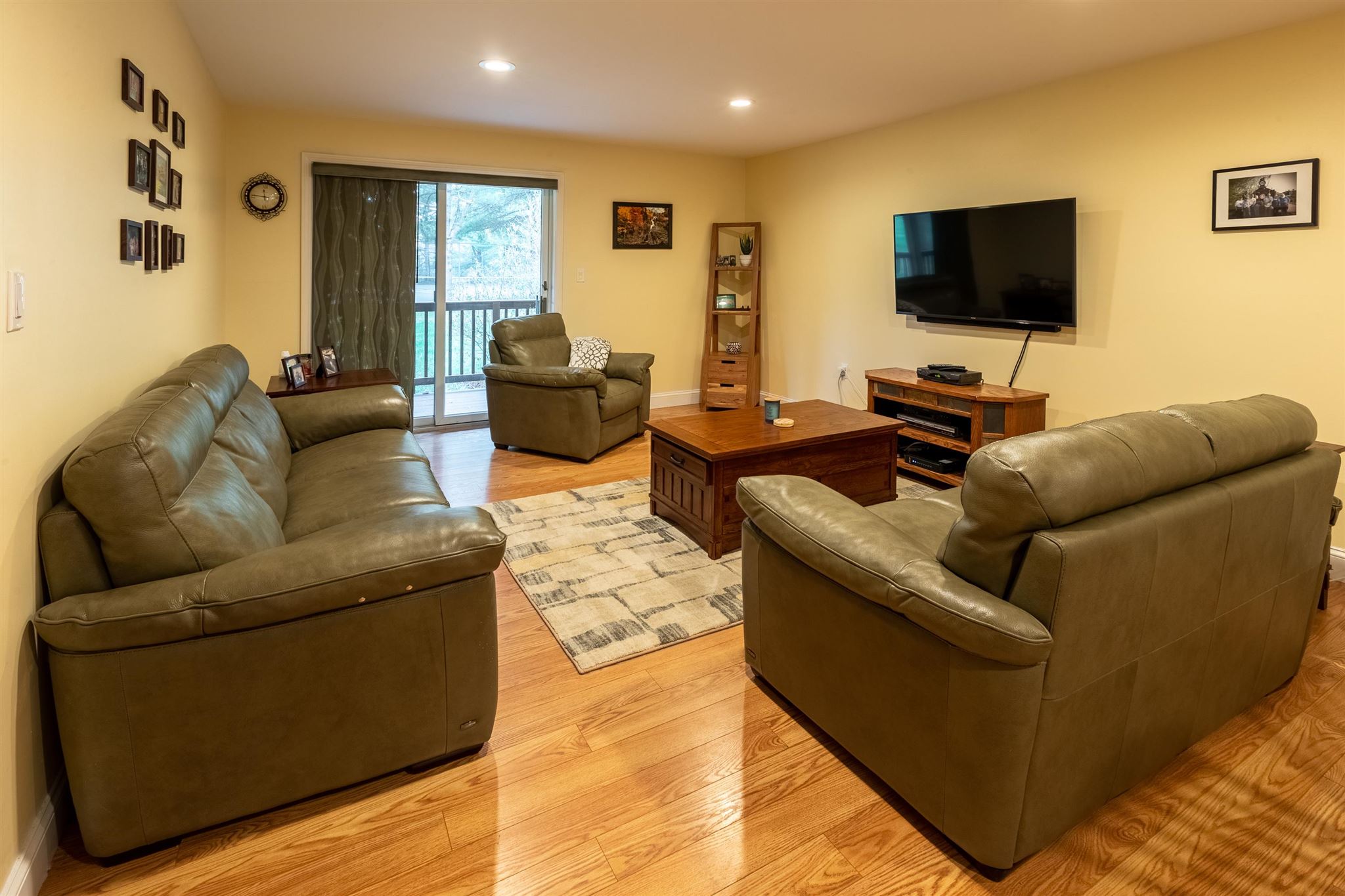 11 Robin Road, Unit 2 Lincoln, NH 03251 - Photo 9 of 24