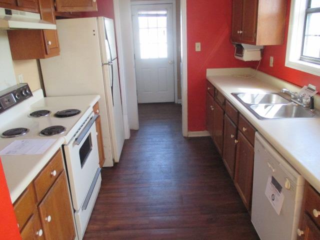 51 West Doak Road Manchester, TN 37355 - Photo 5 of 10 Kitchen