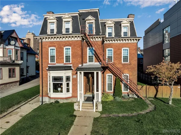 $1,350 | 617 Niagara Street, Unit 5, Buffalo, NY 14201