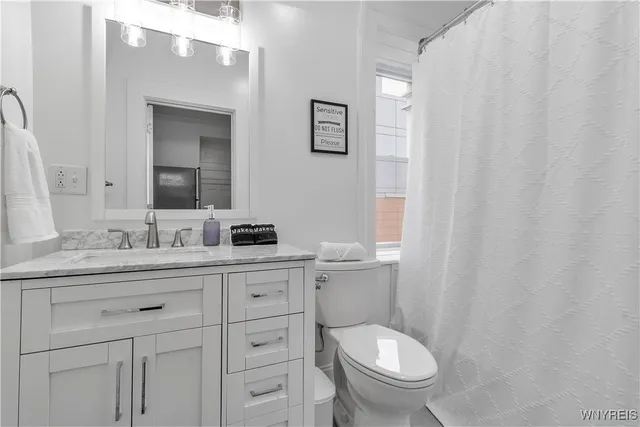 $1,350 | 617 Niagara Street, Unit 5, Buffalo, NY 14201