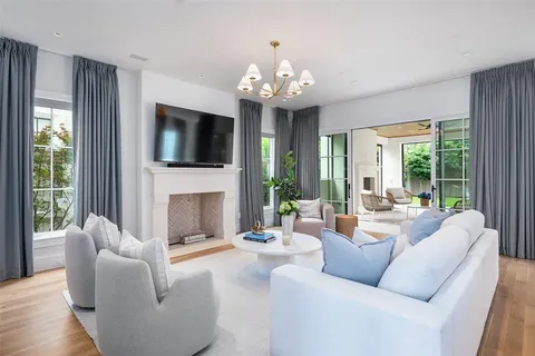 $6,195,000 | 4505 South Versailles Avenue, Highland Park, TX 75205