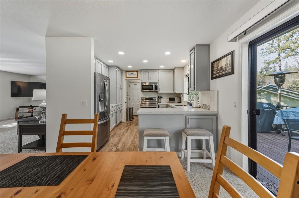 15099 Fay Road Grass Valley, CA 95949 - Photo 14 of 35