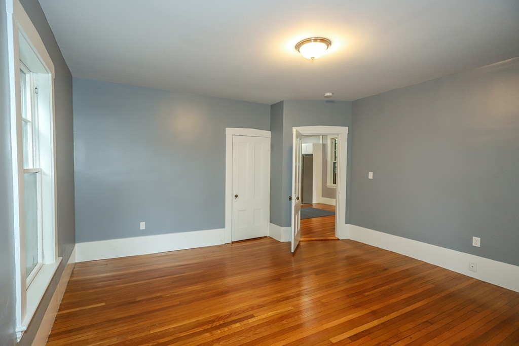 3 Ridgeway Street Salem, MA 01970 - Photo 8 of 28 Gallery Image 8