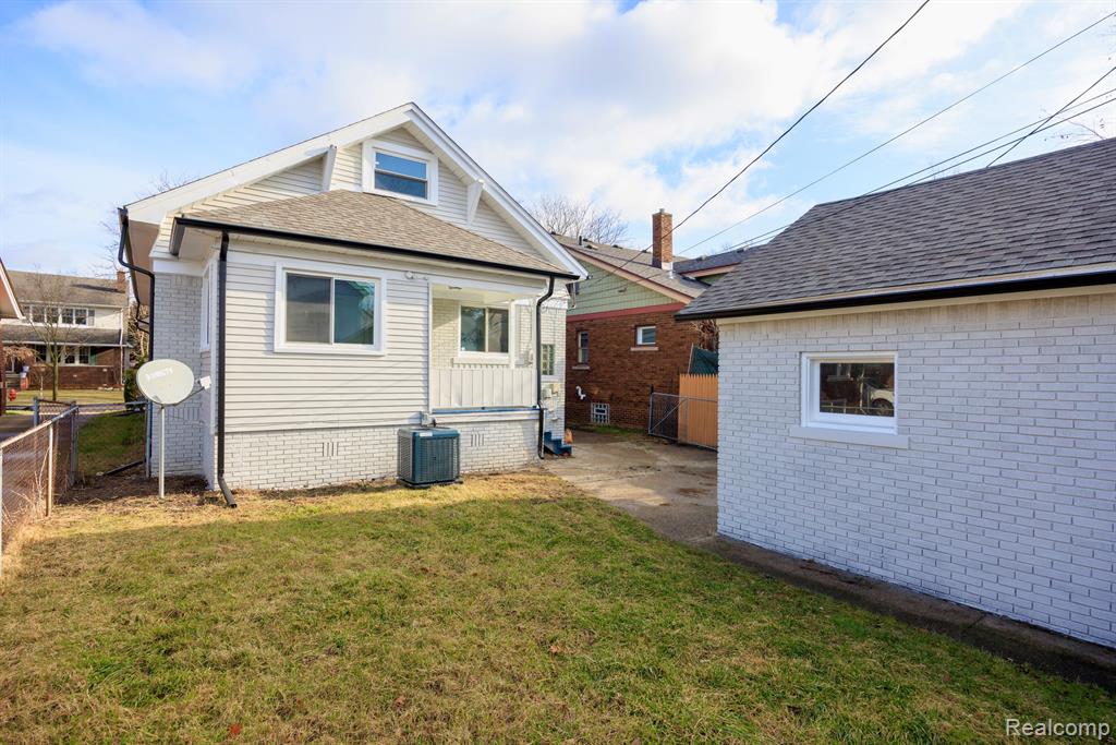 1415 Nottingham Road Grosse Pointe Park, MI 48230 - Photo 47 of 64