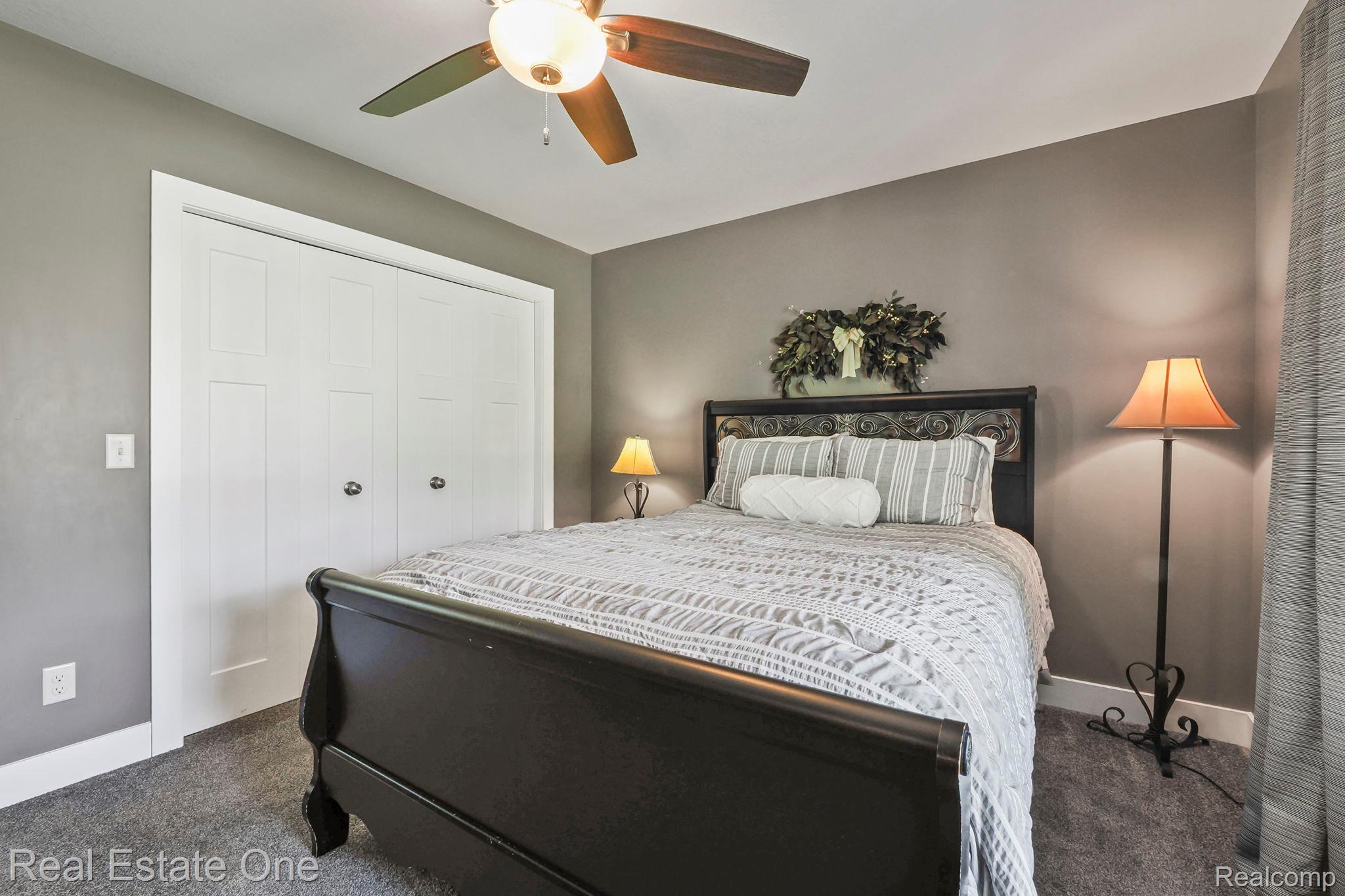 802 West Potter Road Traverse City, MI 49696 - Photo 20 of 83 26-web-or-mls-R1017682.JPG