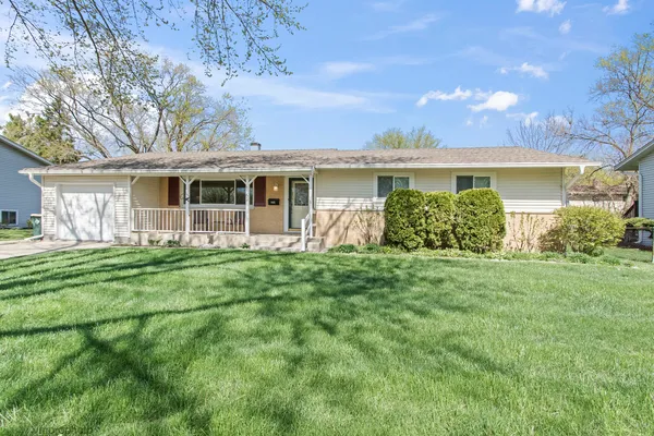 $399,900 | 1162 East Patten Drive, Palatine, IL 60074