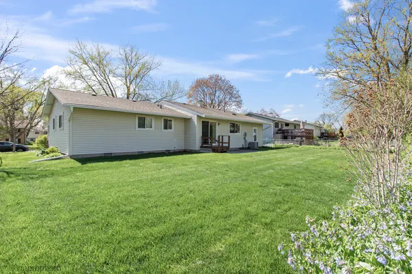 $399,900 | 1162 East Patten Drive, Palatine, IL 60074
