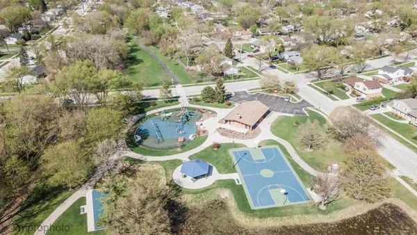 $399,900 | 1162 East Patten Drive, Palatine, IL 60074