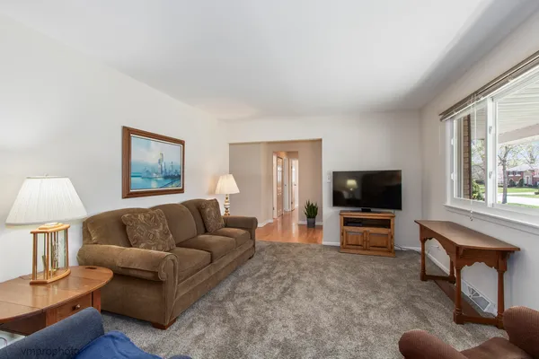 $399,900 | 1162 East Patten Drive, Palatine, IL 60074