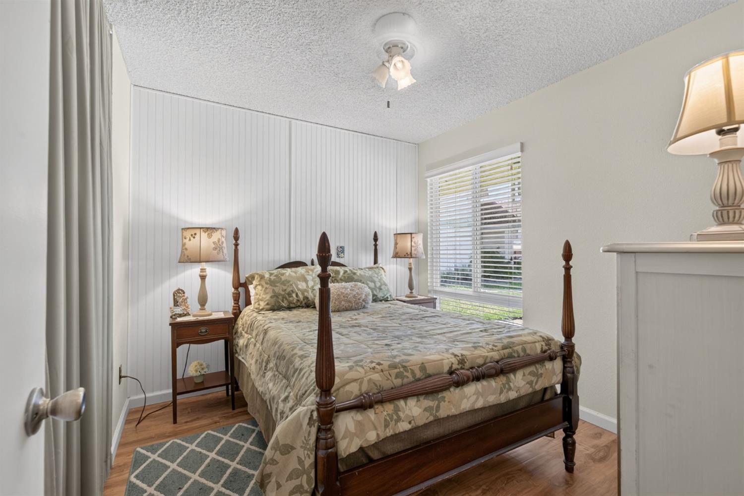 6528 Mossview Way Citrus Heights, CA 95621 - Photo 12 of 42