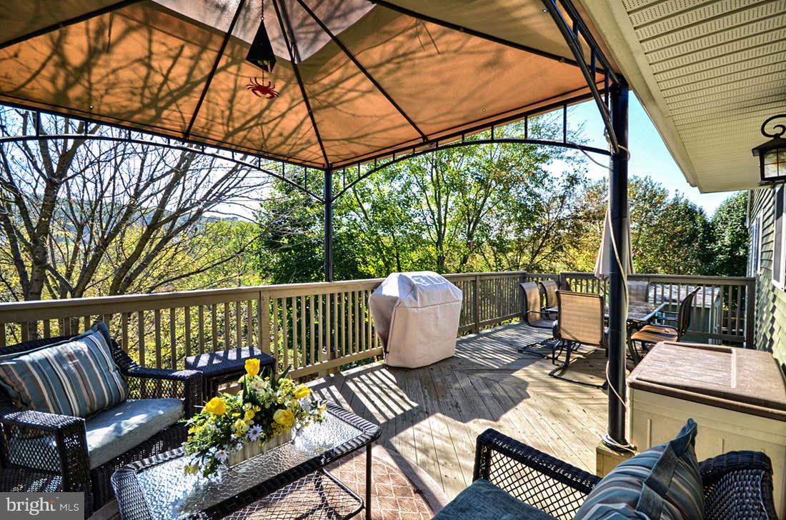 10619 Old Barn Road New Market, MD 21774 - Photo 22 of 30 Deck