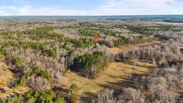 $295,000 | 5866 Marianna Road, Byhalia, MS 38611