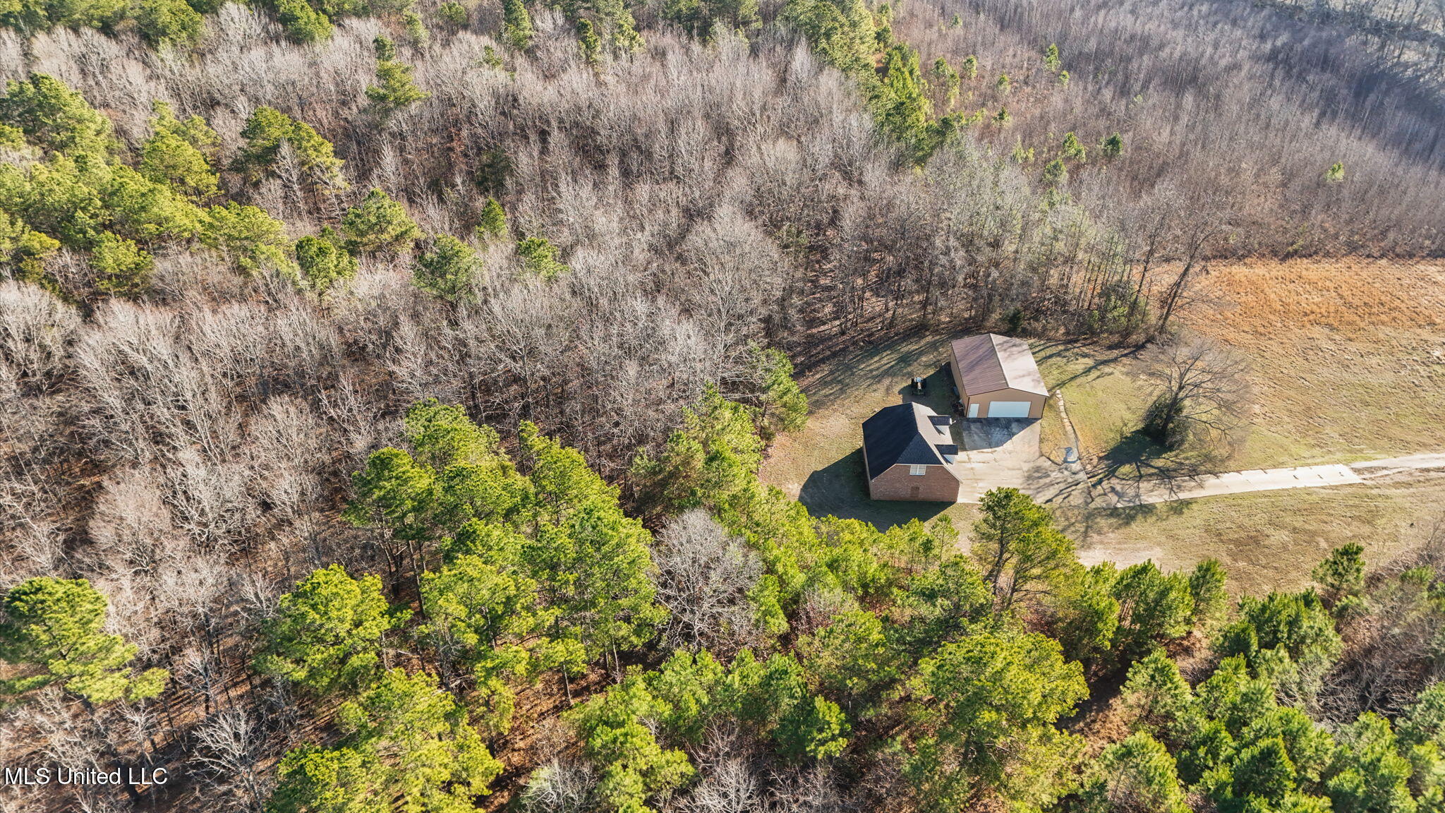 5866 Marianna Road Byhalia, MS 38611 - Photo 3 of 26 8-web-or-mls-5866 Marianna Rd8