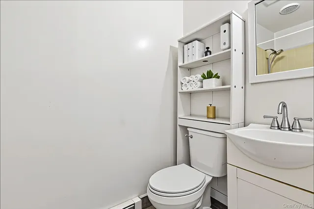 $699,999 | 370 Blue Point Road, Farmingville, NY 11738