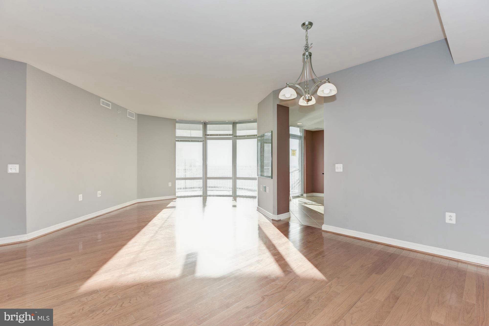 11990 Market Street, Unit 1301 Reston, VA 20190 - Photo 8 of 30 Interior (General)