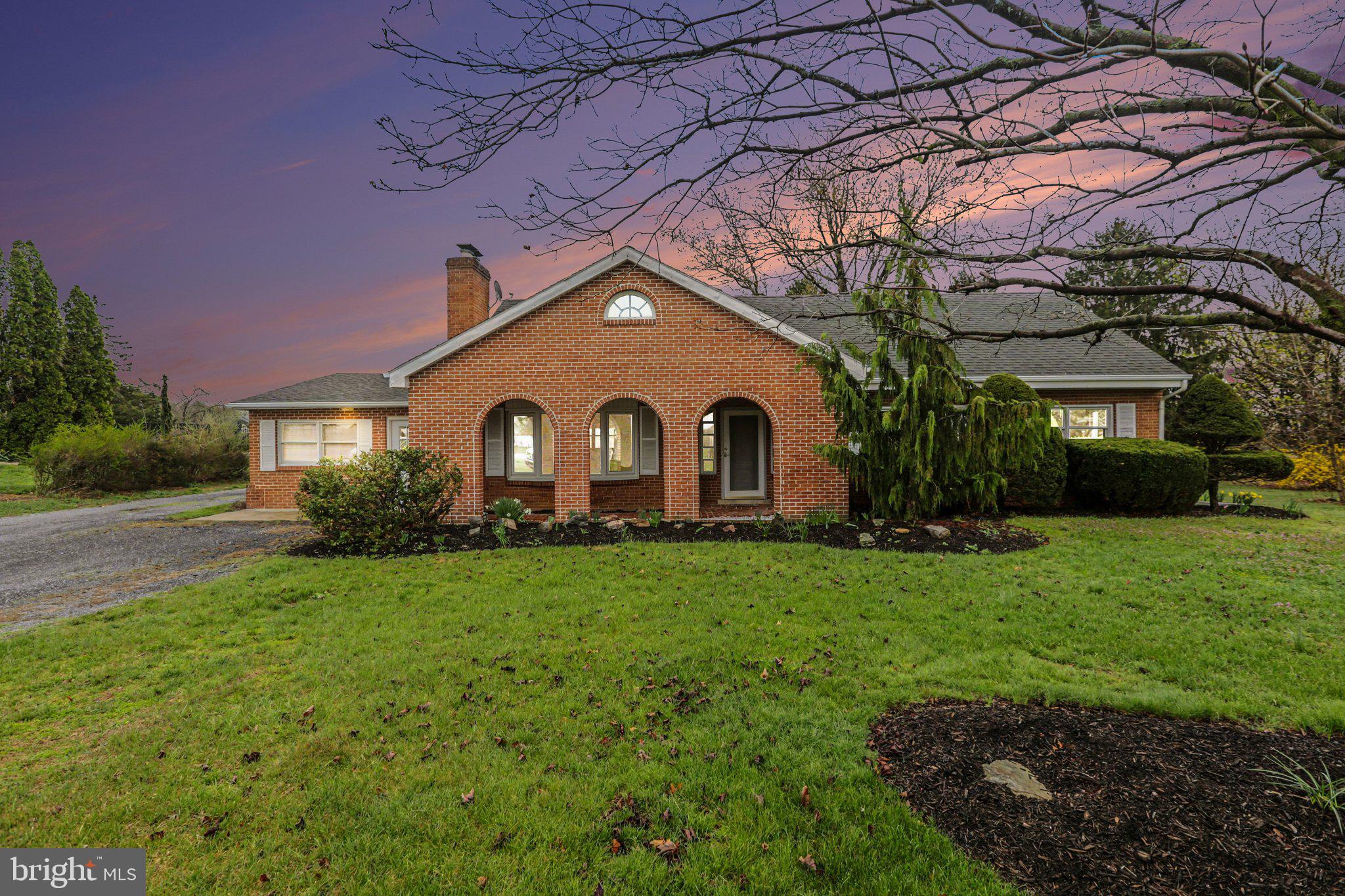 205 North Middlesex Road Carlisle, PA 17013 - Photo 1 of 29