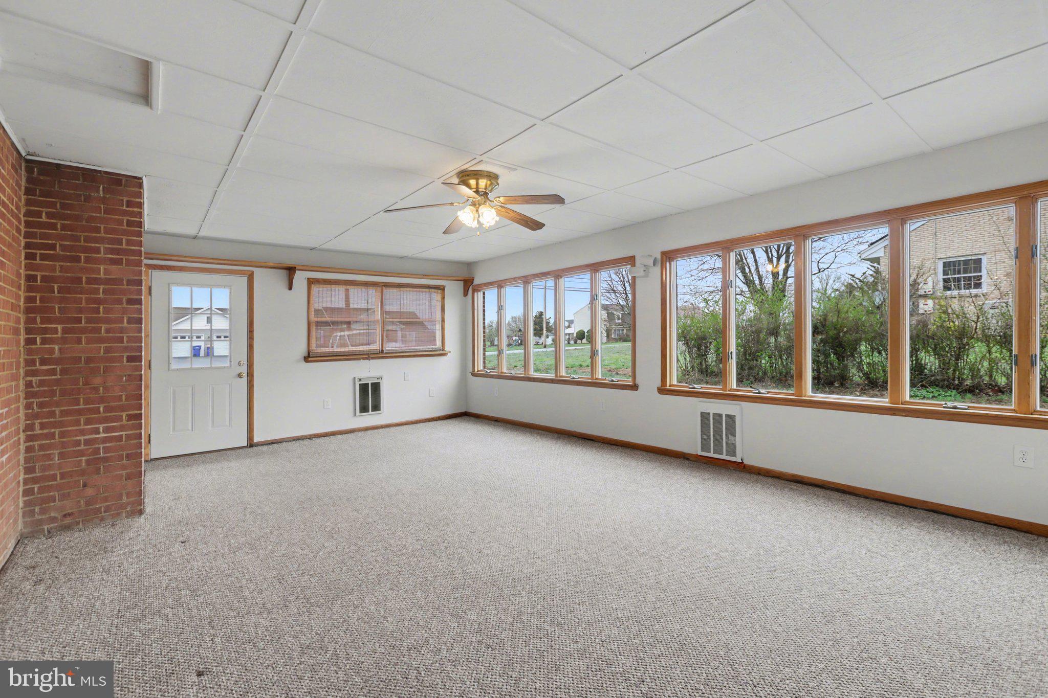 205 North Middlesex Road Carlisle, PA 17013 - Photo 14 of 29