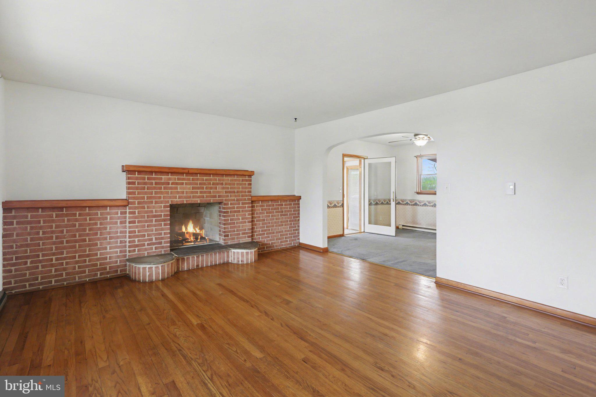 205 North Middlesex Road Carlisle, PA 17013 - Photo 4 of 29