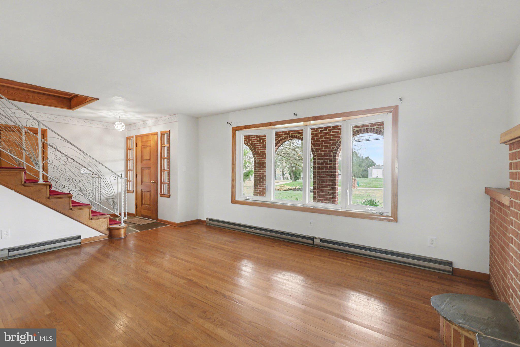 205 North Middlesex Road Carlisle, PA 17013 - Photo 5 of 29