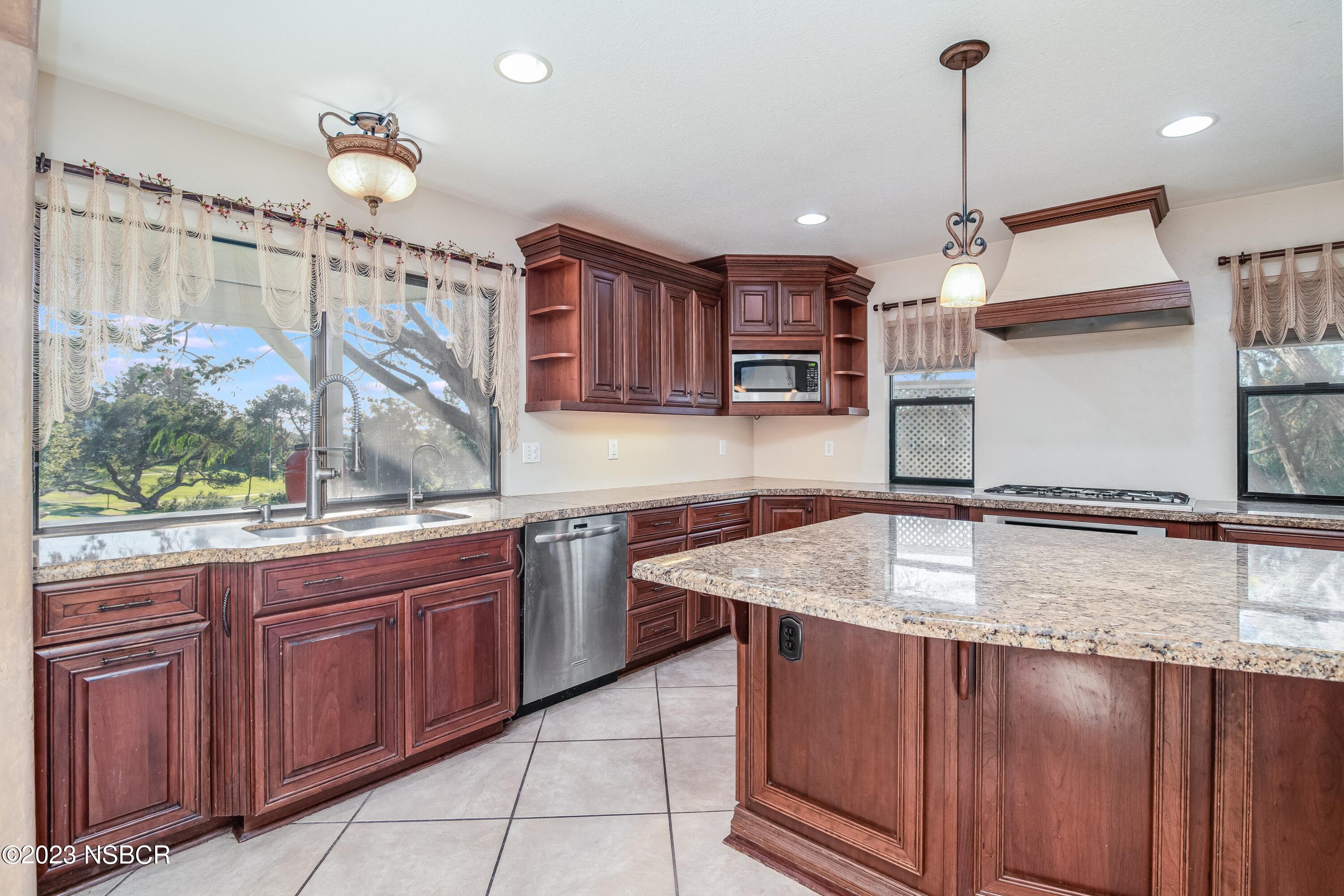 601 St Andrews Way Lompoc, CA 93436 - Photo 18 of 37 018_81733075